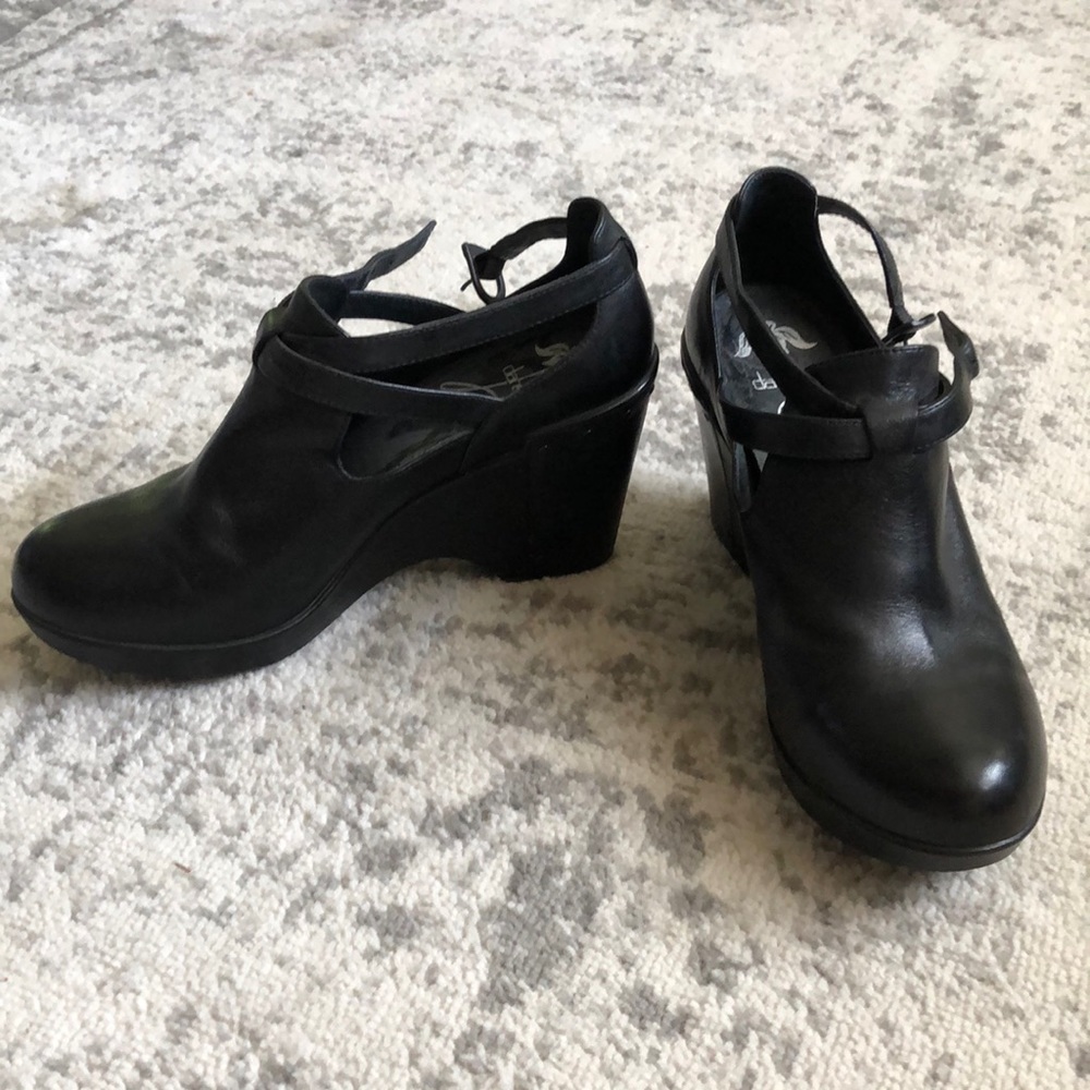 Dansko wedge heel